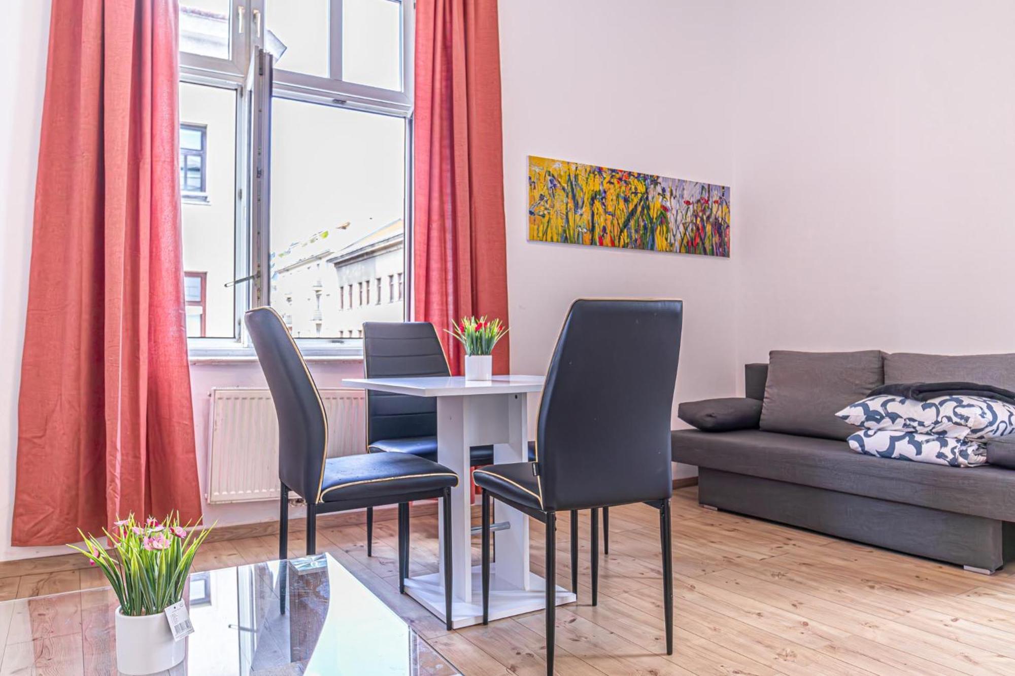 6 Min To Amusement Park - Economy Rooms In Shared Apartment Vienna Exterior photo