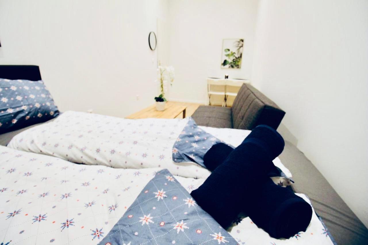 6 Min To Amusement Park - Economy Rooms In Shared Apartment Vienna Exterior photo